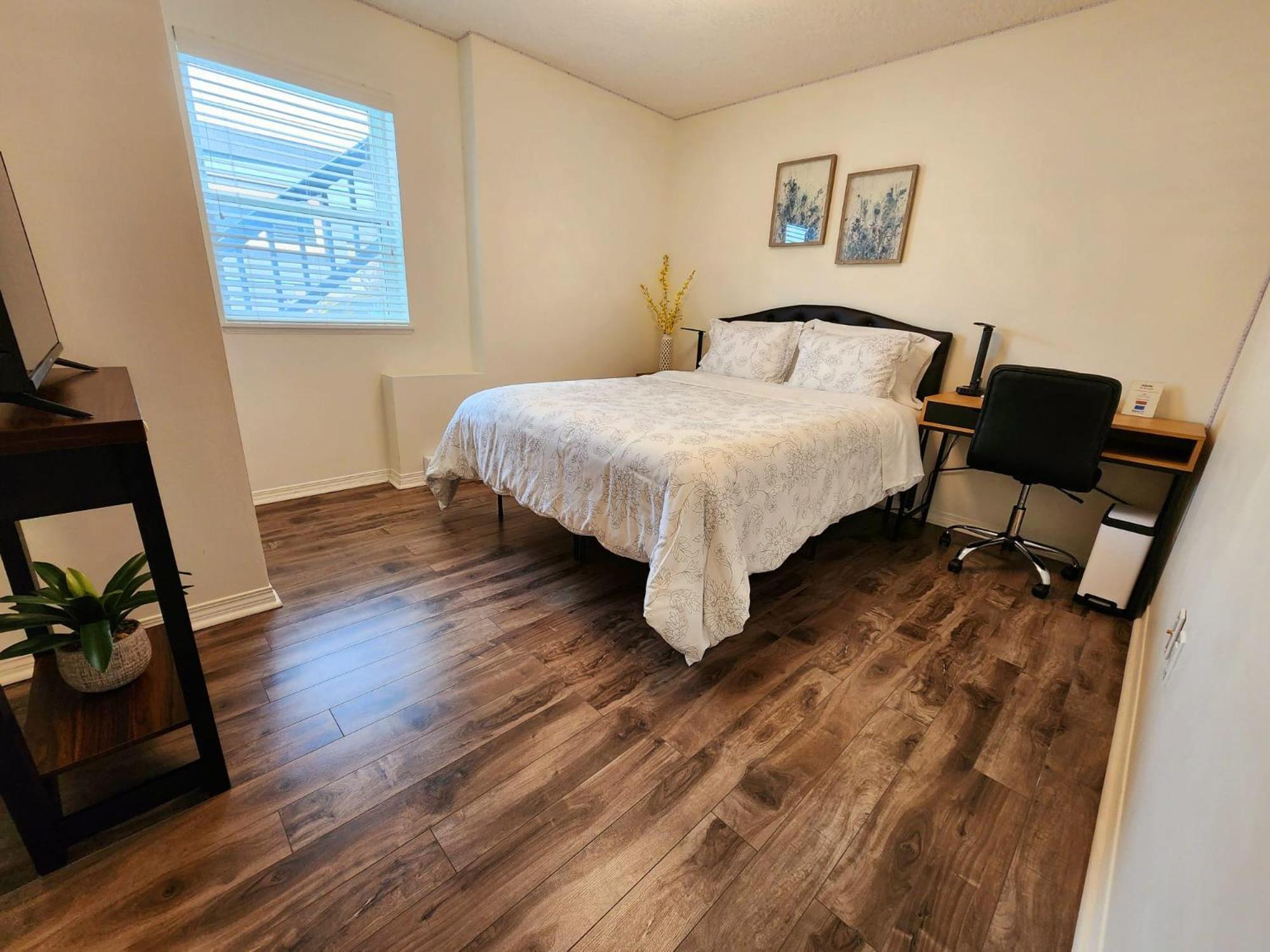 Adorable 1- Bedroom Suite In Langford Victoria Ngoại thất bức ảnh